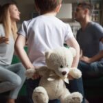 parents talking about divorce_s